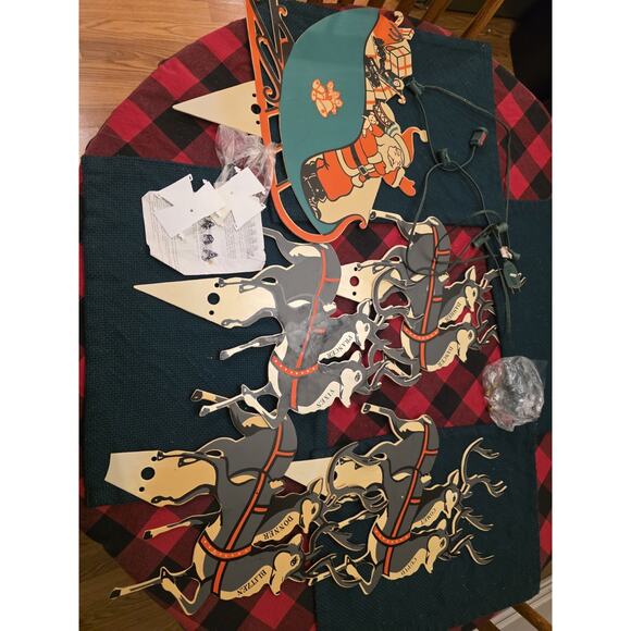 Vintage (1970's) Santa's Sleigh And Reindeer Yard Ornaments Great Shape! - Picture 2 of 11